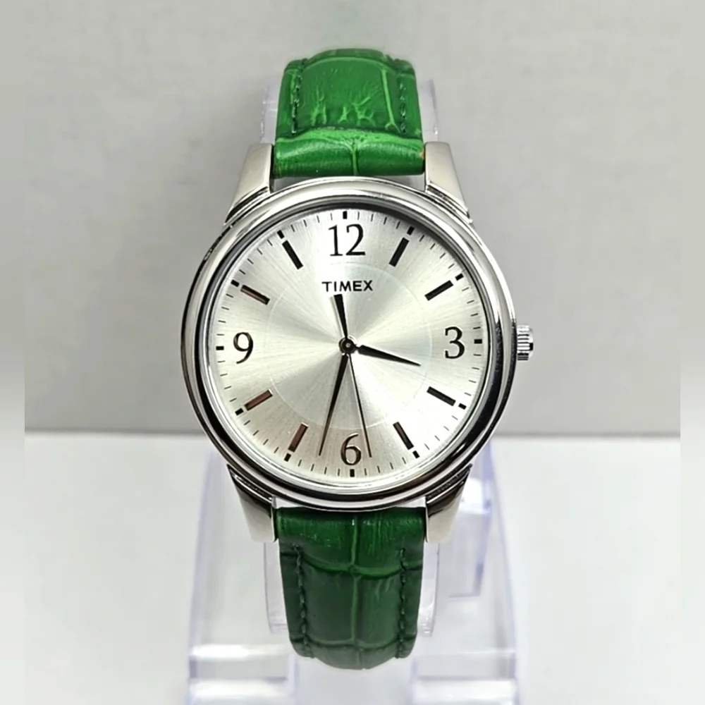 Womens Timex Easy Reader Watch Silver Tone Green Croco Dress Classic New Battery